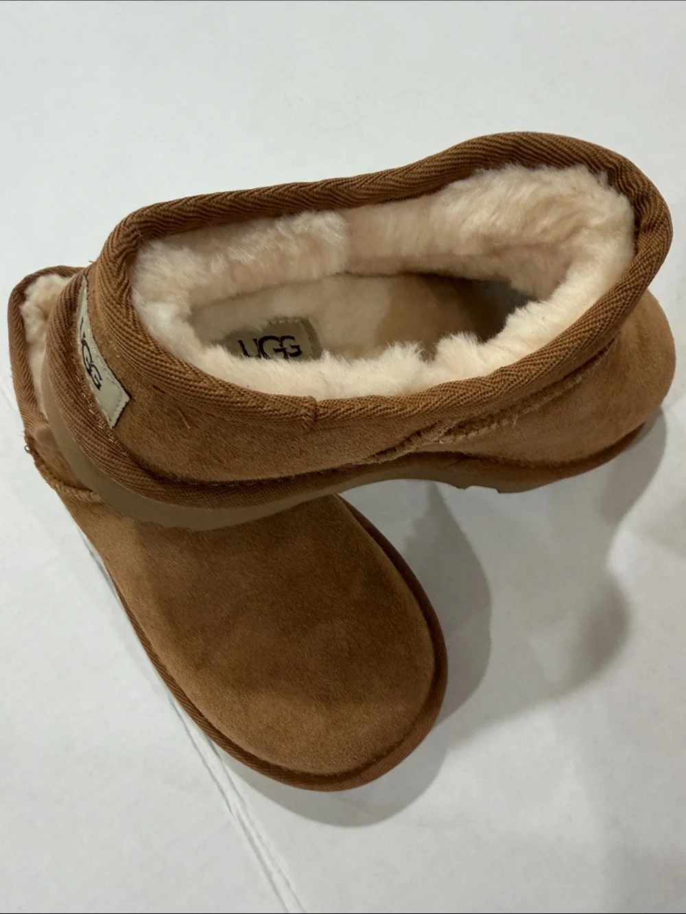 UGG Kids' Classic Slipper in Chestnut
